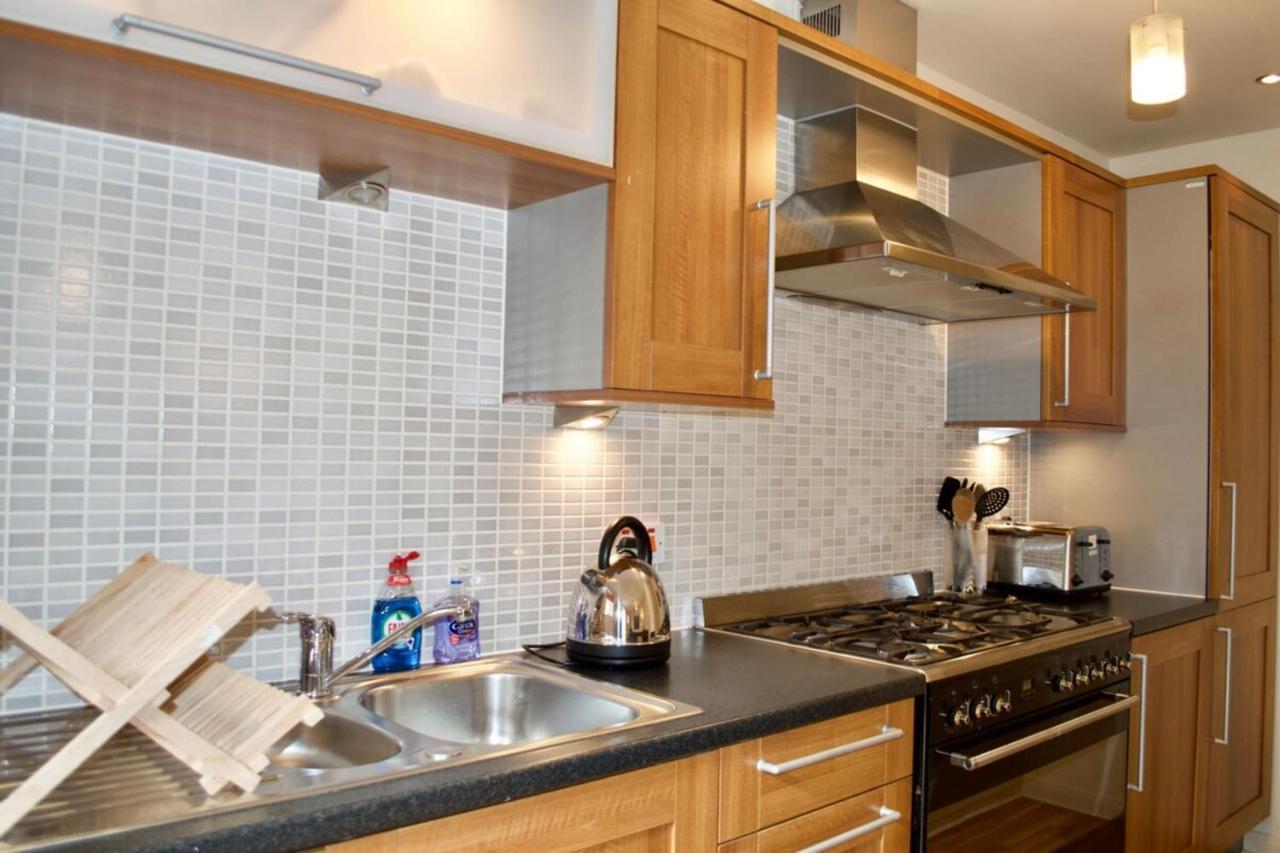 Modern 2 Bedroom City Centre Flat Edinburgh Dış mekan fotoğraf
